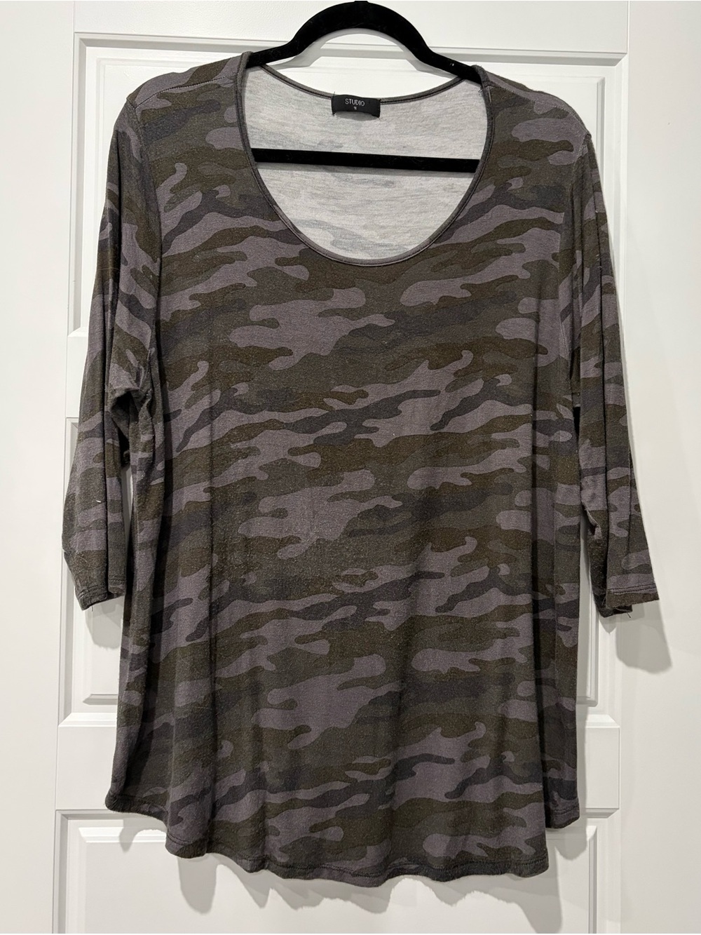 Studio Olive & Gray Camo Scoop Neck Long Sleeve Tee